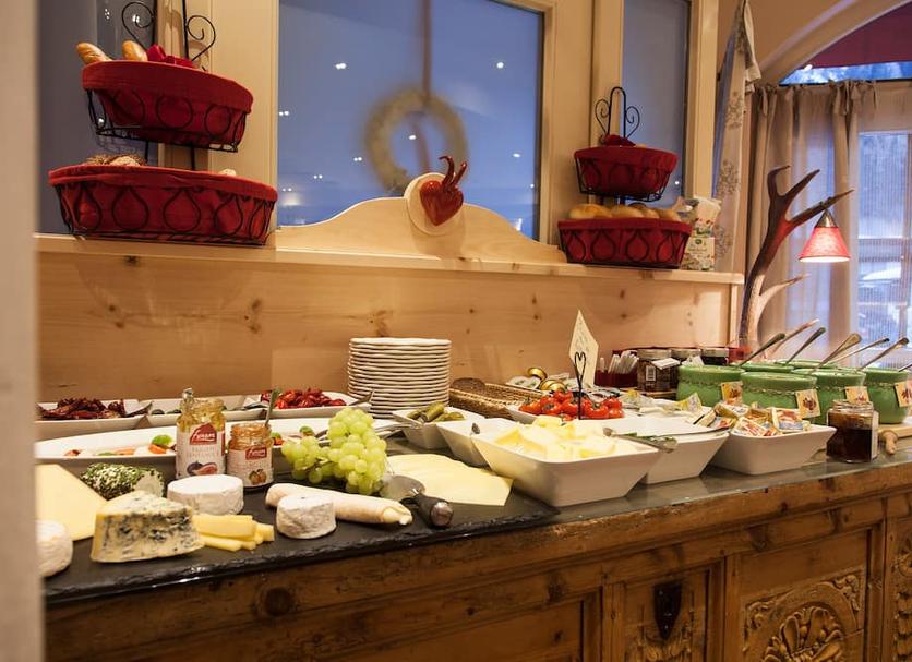 Buffet Photo