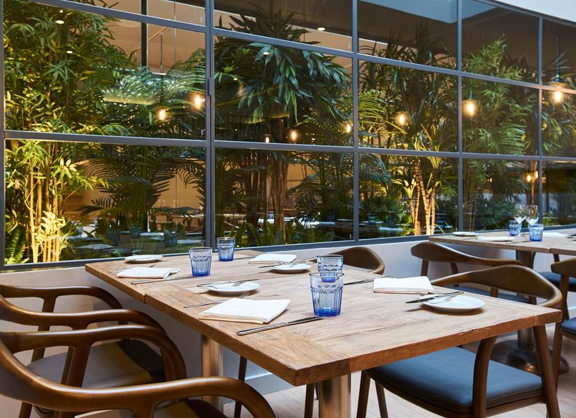 Restaurant Photo