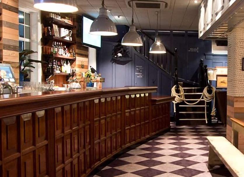 Bar Photo