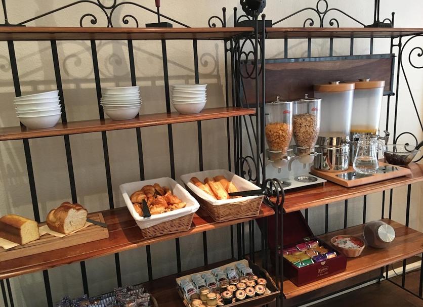 Buffet Photo