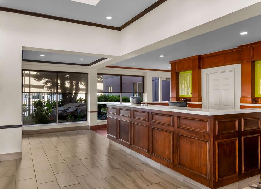 Front desk Photo