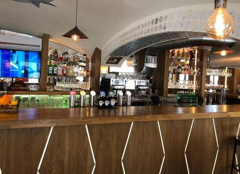 Bar Photo