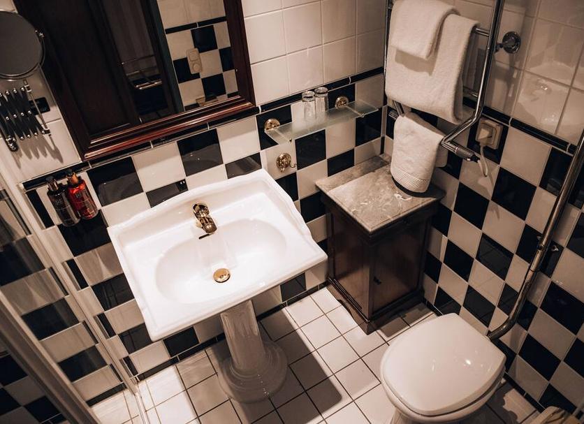 Bathroom Photo