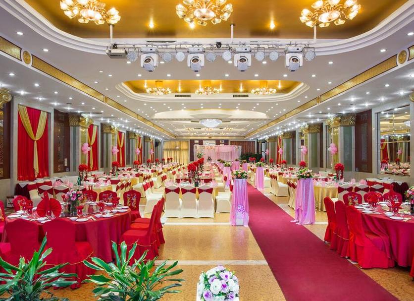 Banquet hall Photo