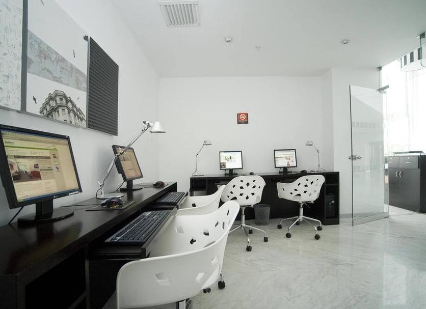 Business center Photo