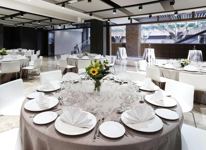 Banquet hall Photo