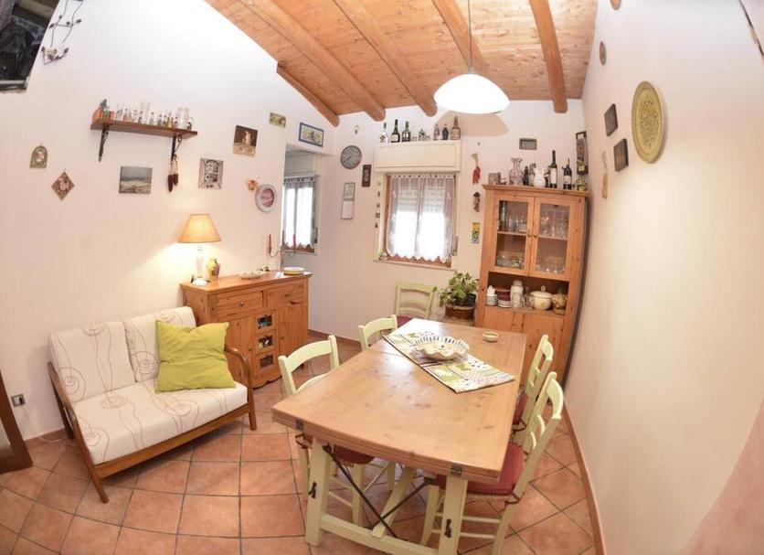 Dining room Photo