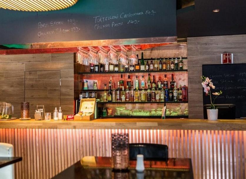 Bar Photo