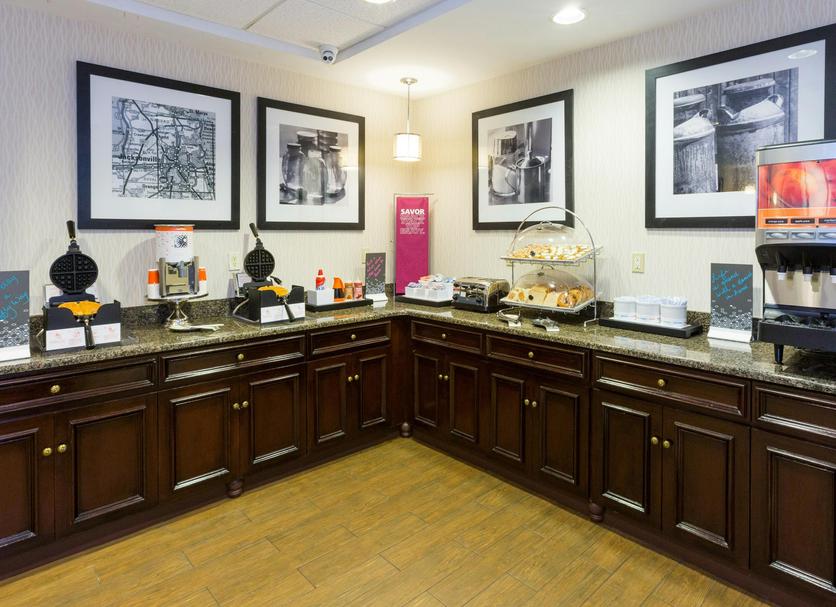 Buffet Photo