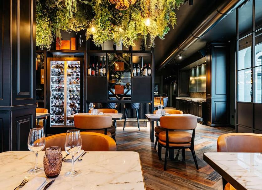 Restaurant Photo