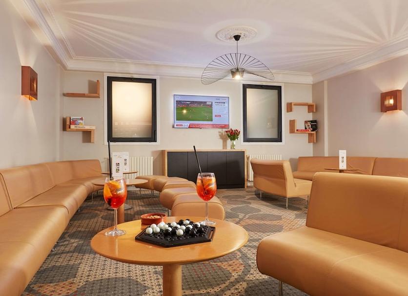 Lounge Photo