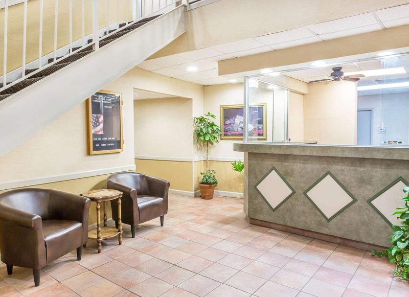Front desk Photo