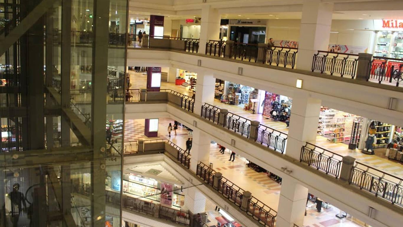 Times Square City Centre Service Suite