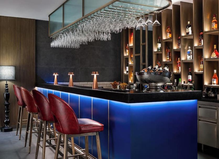 Bar Photo