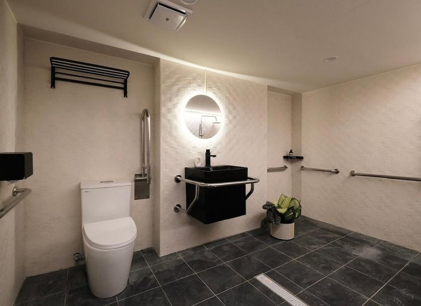 Bathroom Photo