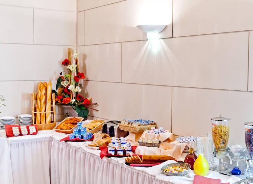 Buffet Photo