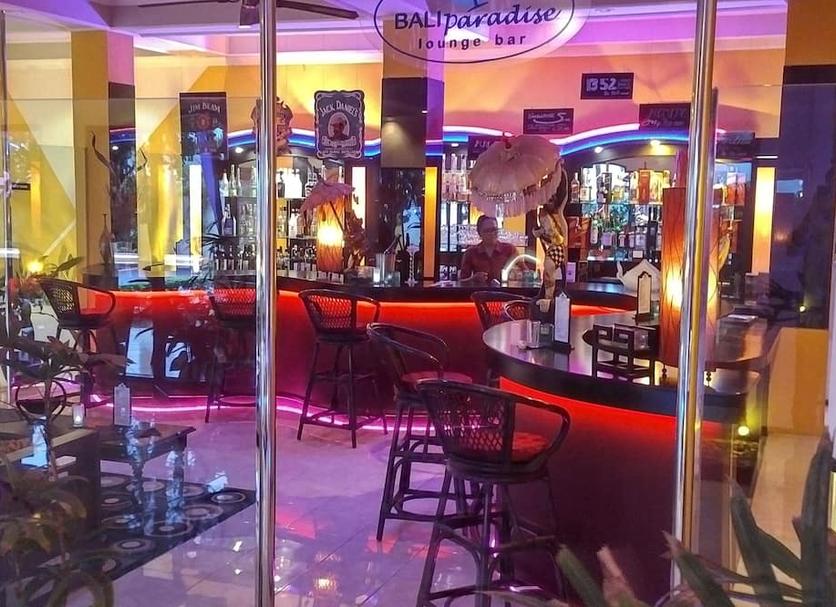 Bar Photo