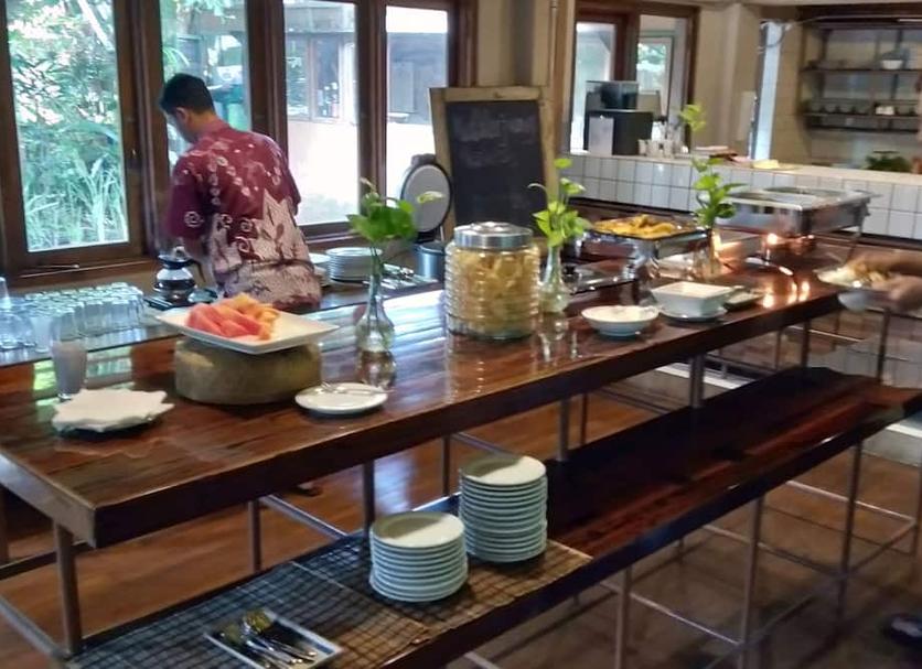 Dining room Photo