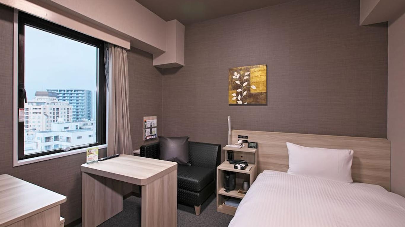 Hotel Route Inn Toyama Ekimae