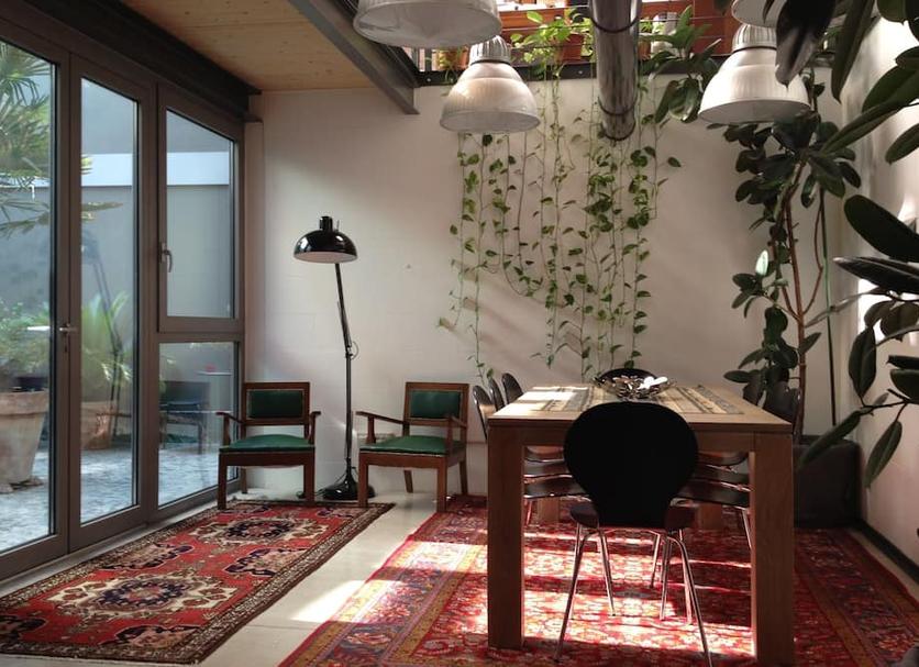 Dining room Photo