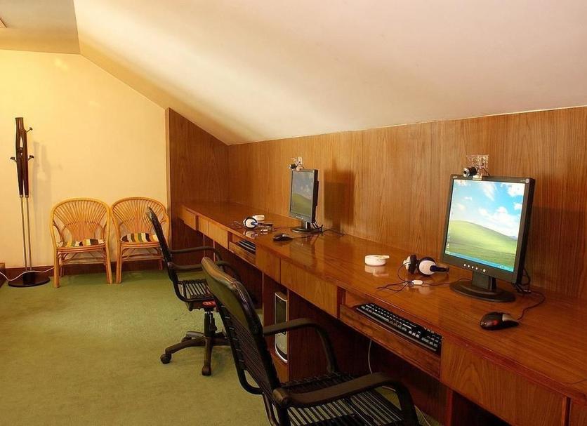 Business center Photo