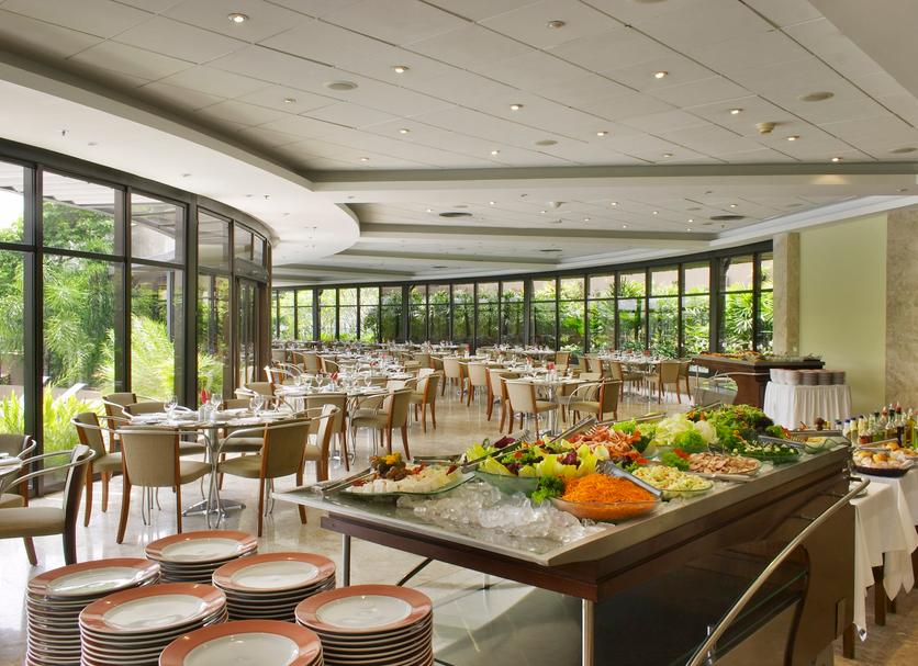 Buffet Photo