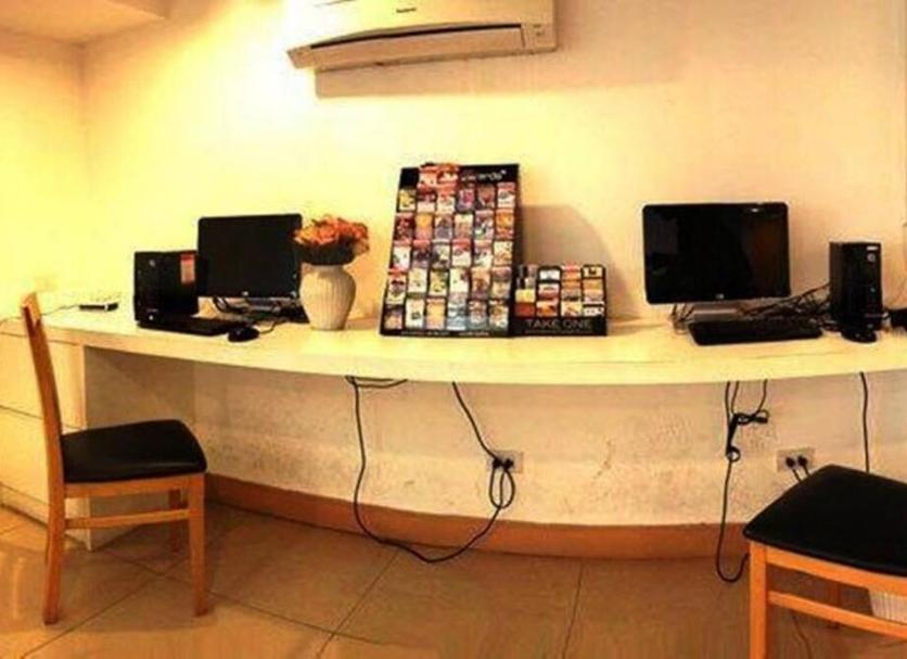 Business center Photo