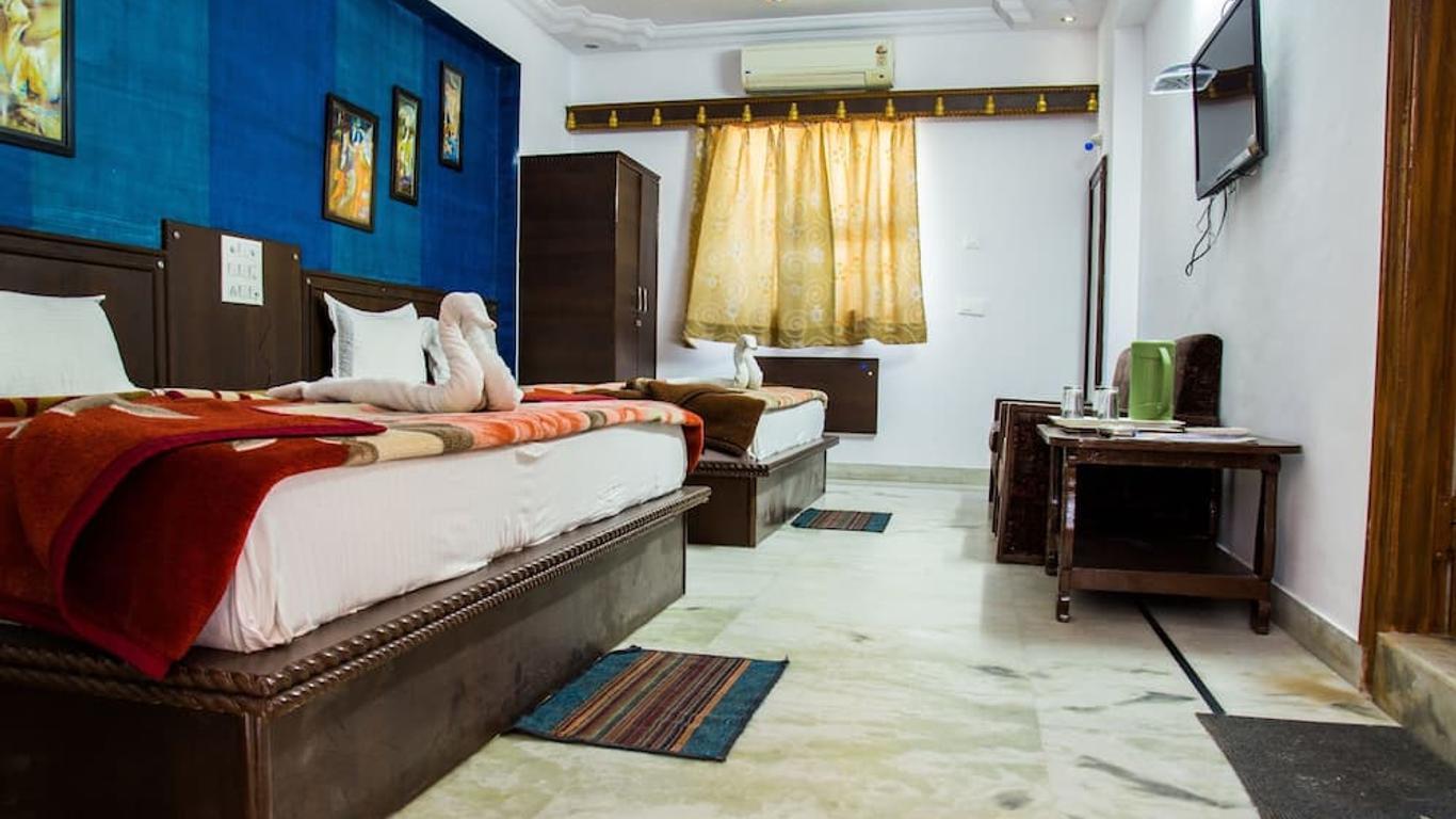 Hotel Udai Palace - Centrally Located Budget Family Stay