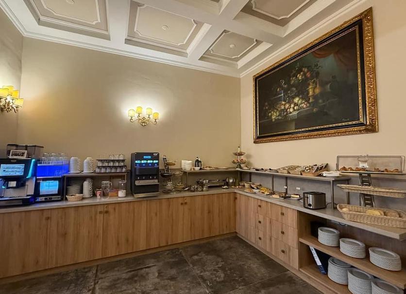 Buffet Photo