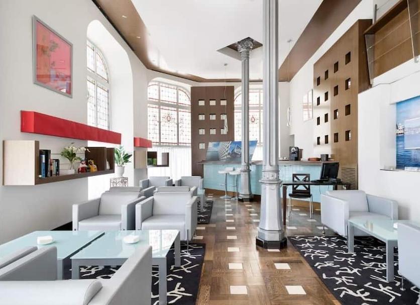 Lobby Photo