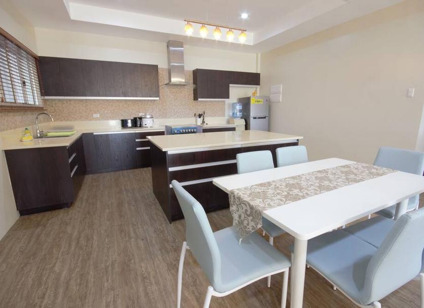 Kitchen Photo