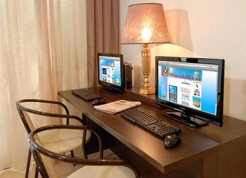 Business center Photo