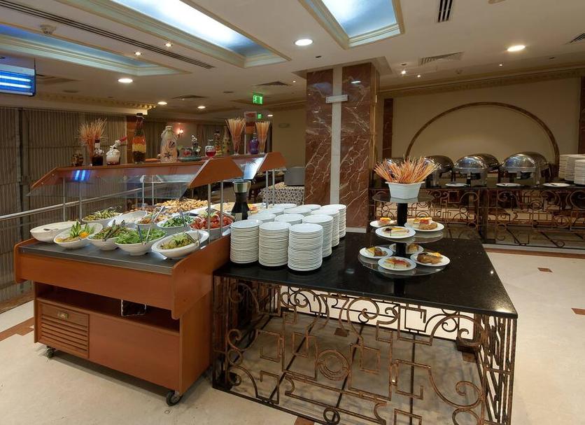 Buffet Photo
