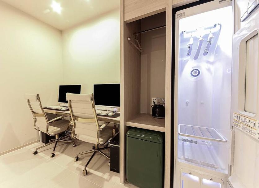 Business center Photo