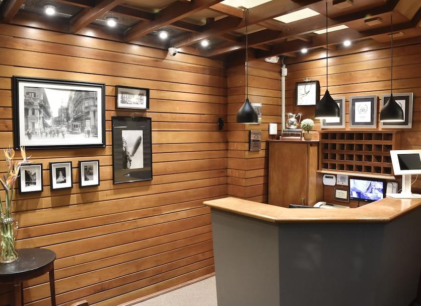 Front desk Photo