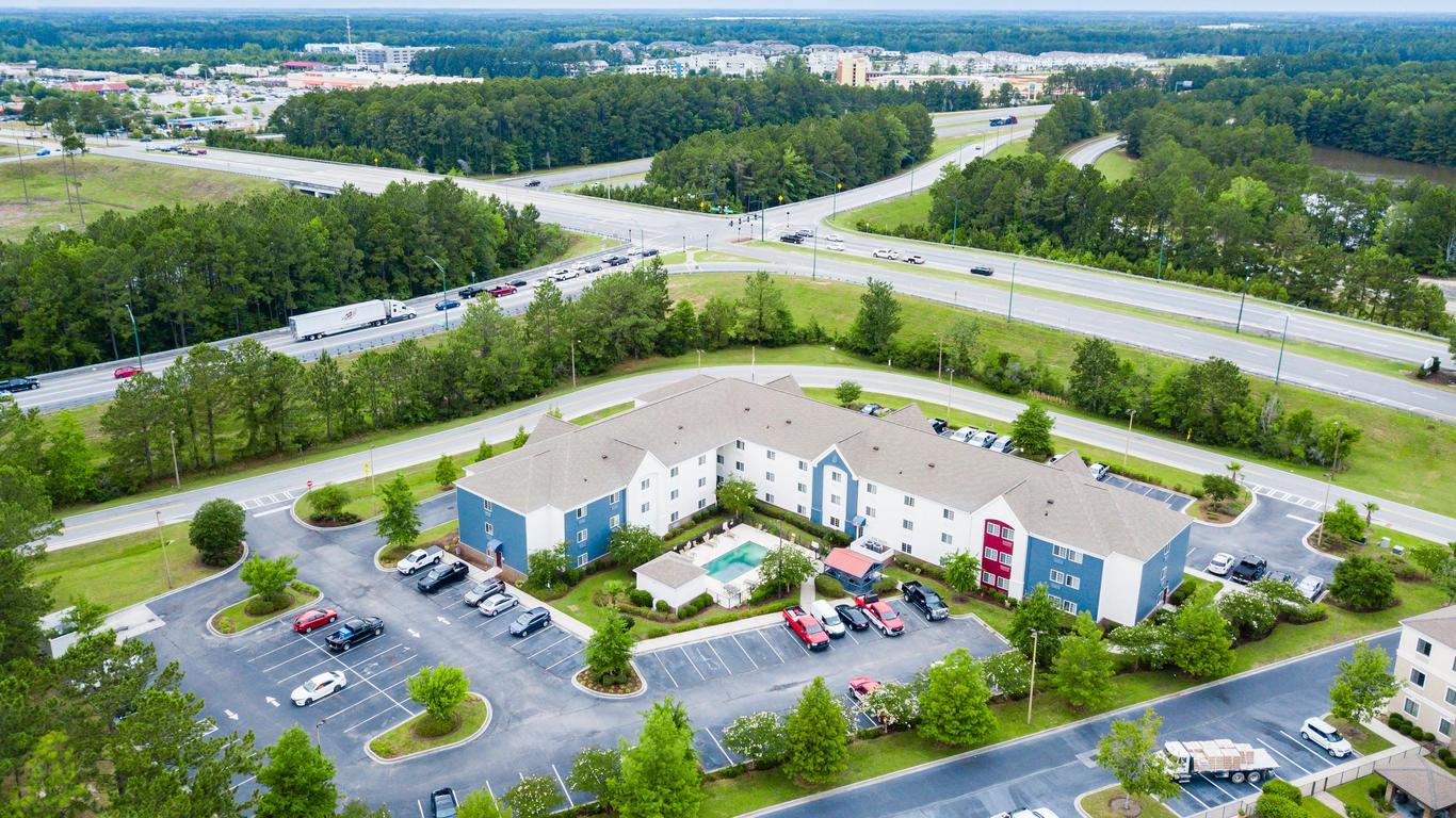 Candlewood Suites Savannah Airport