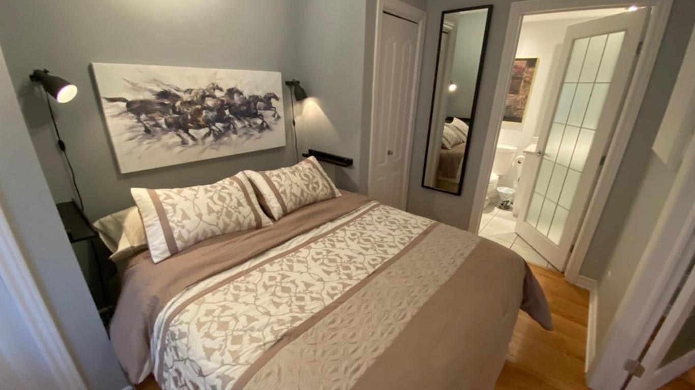 Aparthotelmontreal By Les Terrasses Saint Urbain 2225i2