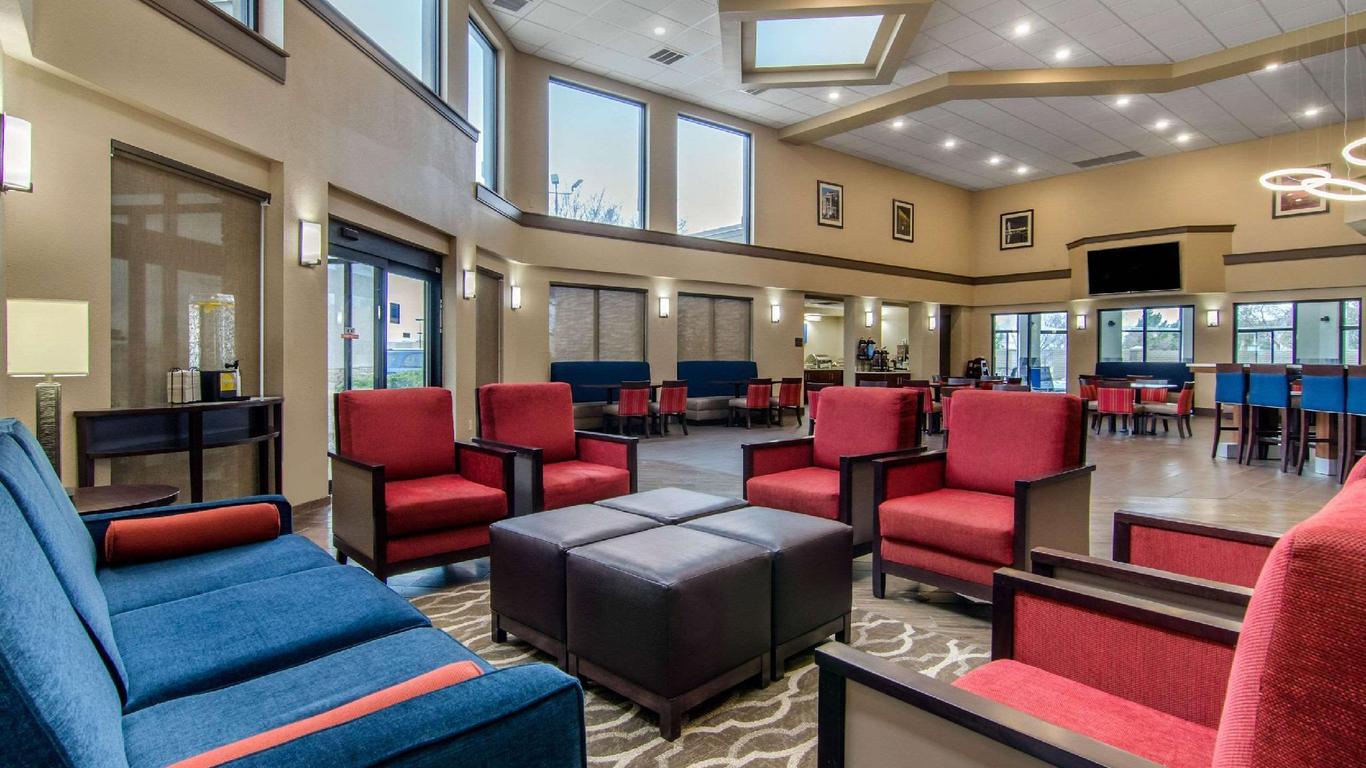 Comfort Inn & Suites