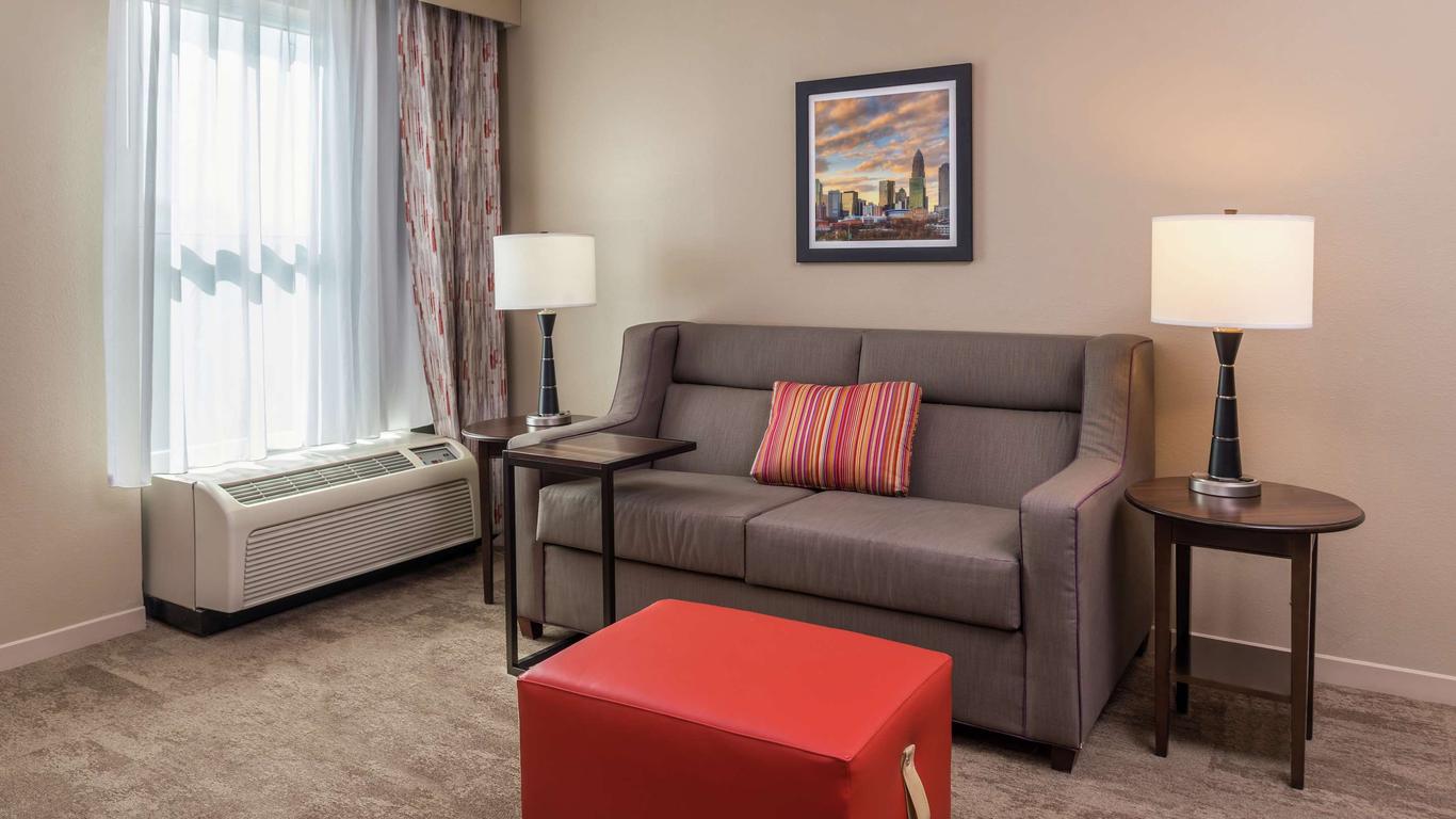 Hampton Inn & Suites Charlotte Arrowood Rd