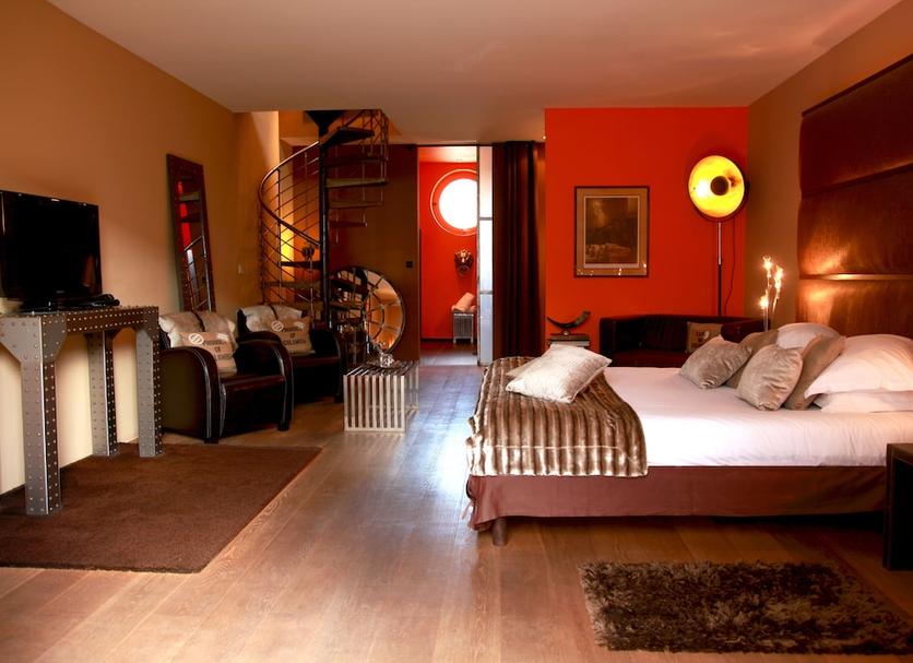 Bedroom Photo