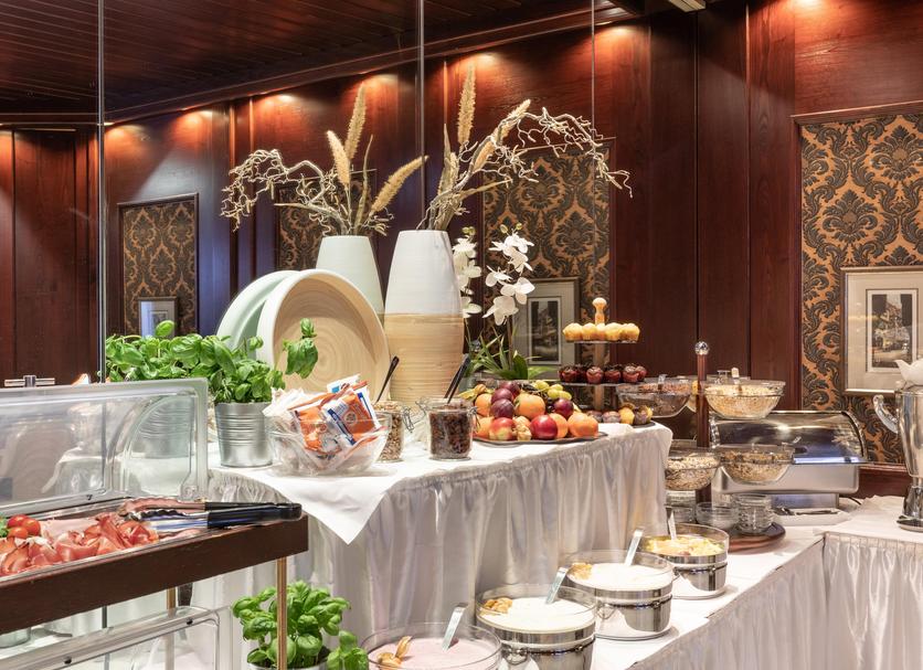 Buffet Photo