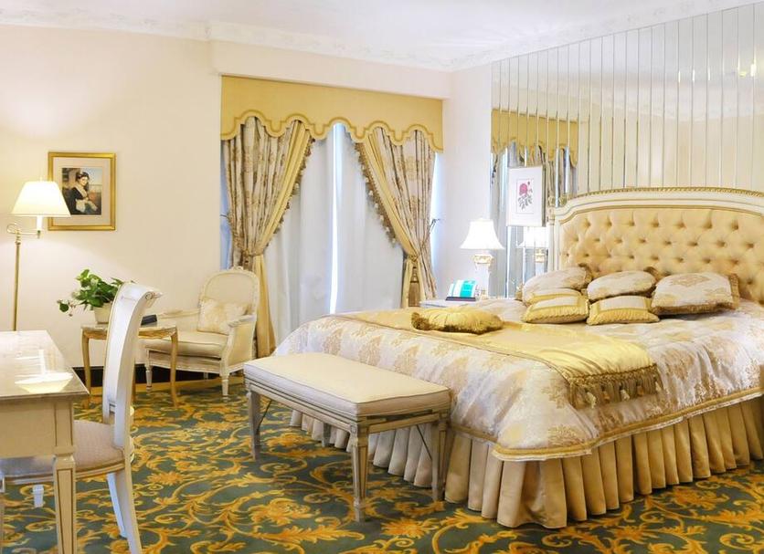Bedroom Photo