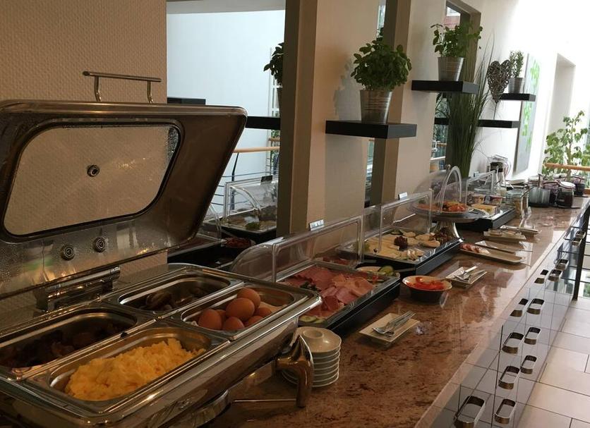 Buffet Photo
