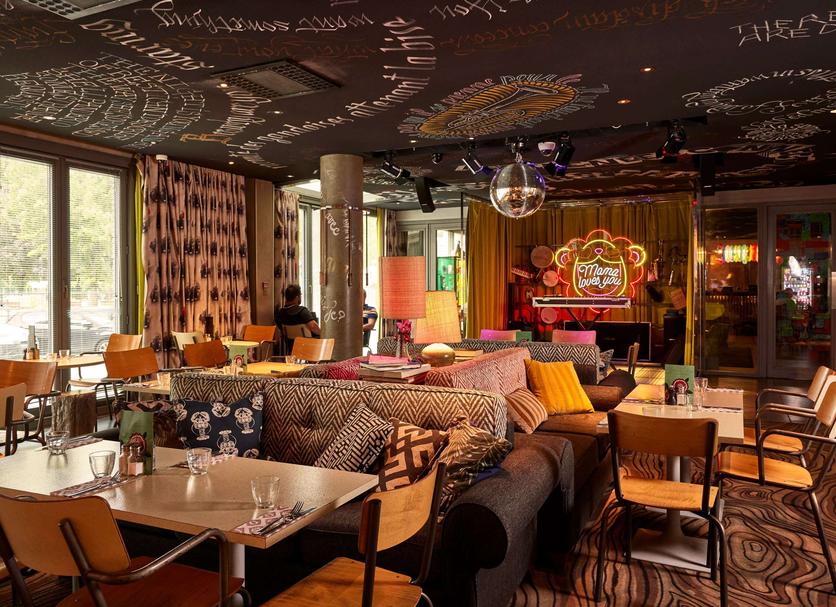Restaurant Photo