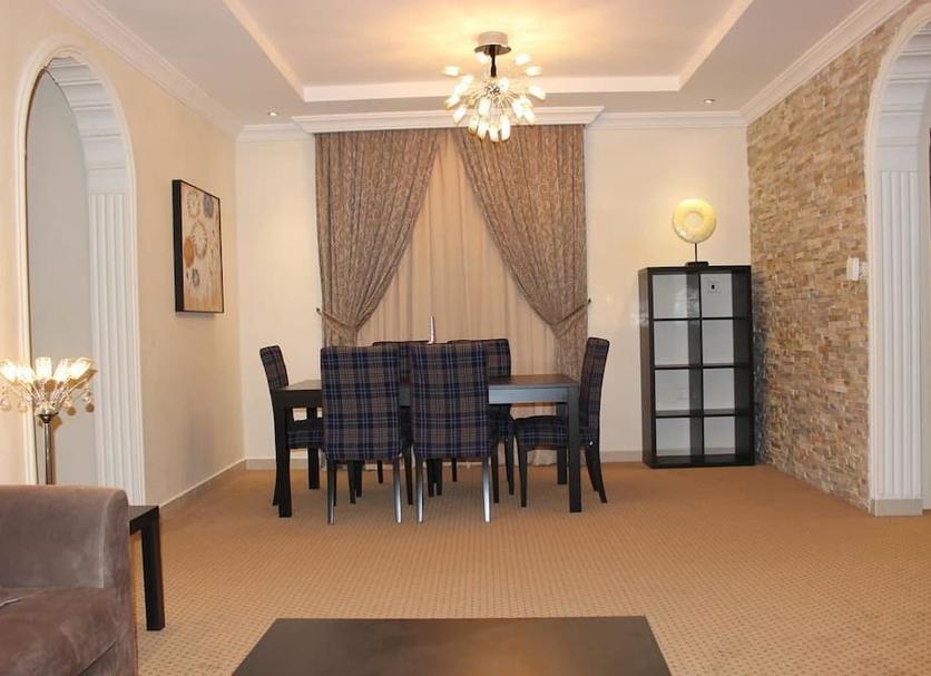 Dining room Photo