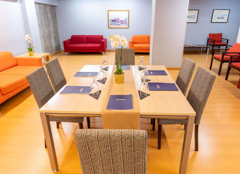 Dining room Photo