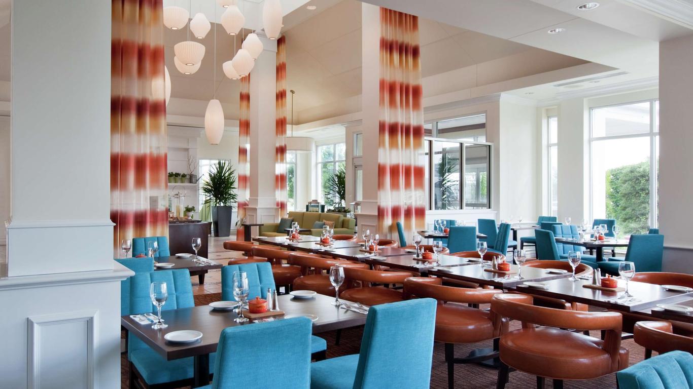 Hilton Garden Inn Montreal Airport