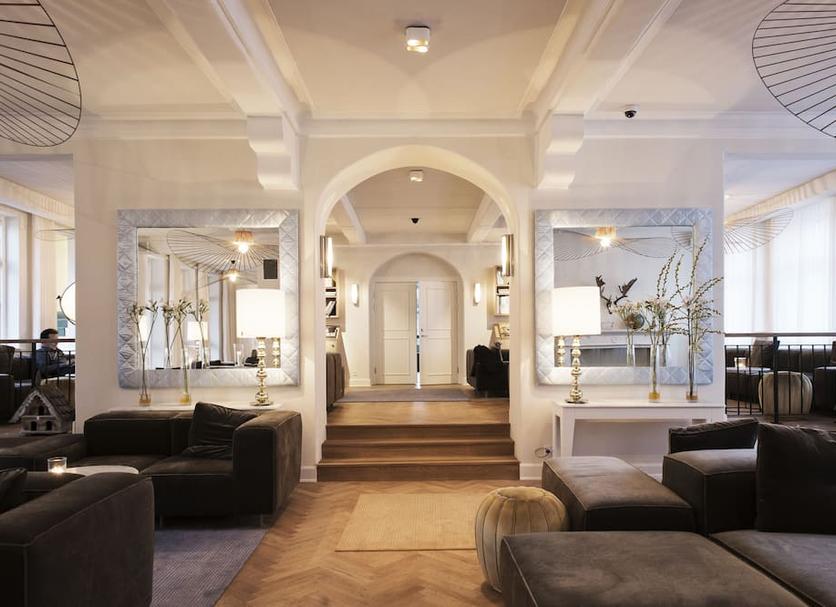 Lobby Photo