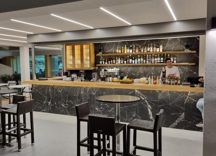 Bar Photo