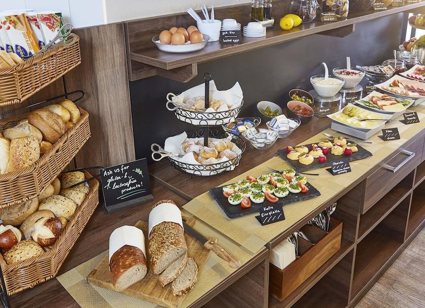 Buffet Photo